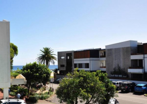‘Waters Edge’ - Central Location & Renovated